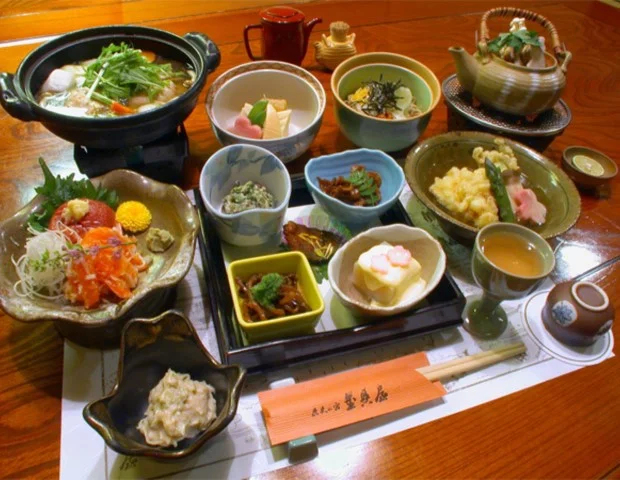 歴史の宿 金具屋