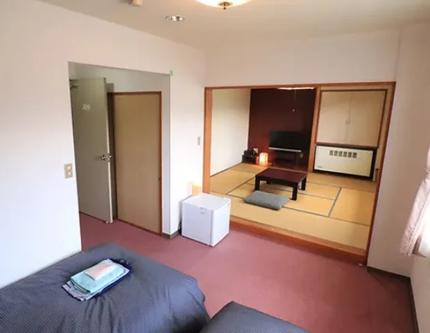 フェルゼイン岳水