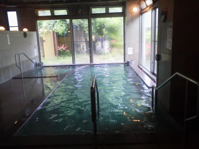 多世代健康交流プラザつるの湯