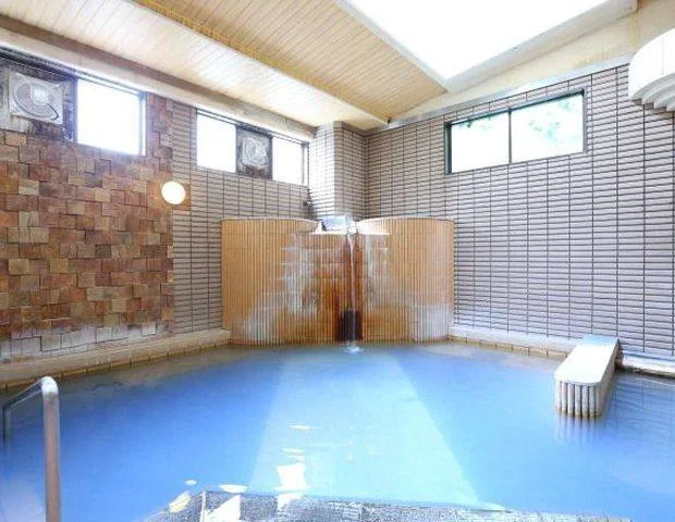 湯田中温泉大浴場吉の湯(旧 湯田中ヘルスケアセンター)