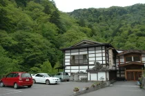 つるや旅館