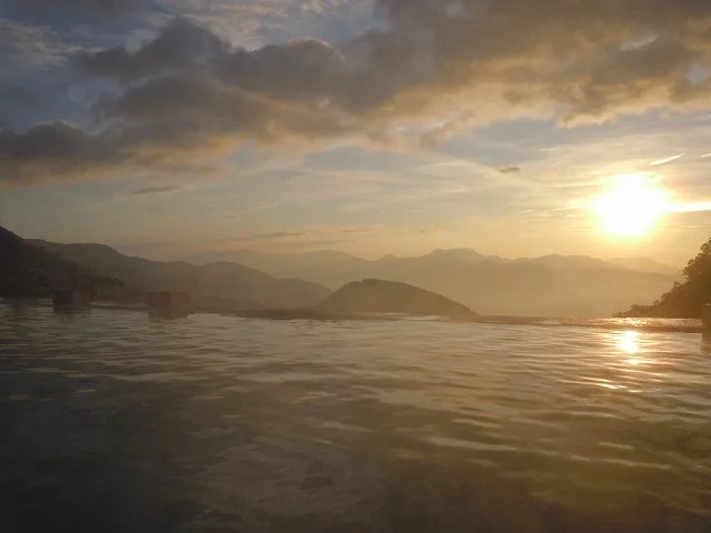 白馬鑓温泉小屋