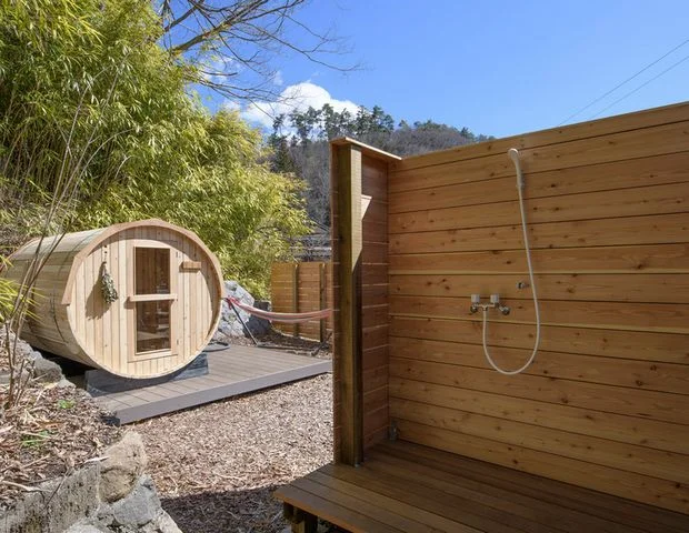 Smooth & Sauna