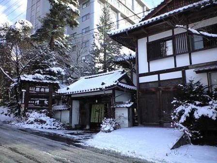 塵表閣本店