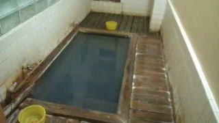 渋温泉外湯 八番湯・神明滝の湯