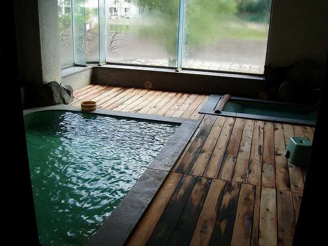 屋敷温泉湯元 秀清館