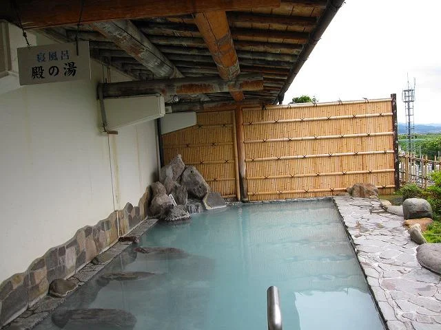 小布施温泉 あけびの湯