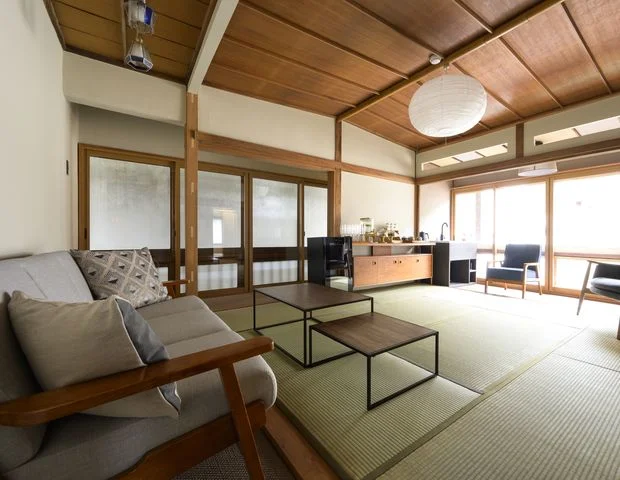 Cafe＆Retreat ぴゅあ（旧 椿之湯旅館）椿の湯