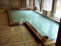 湯けむり館