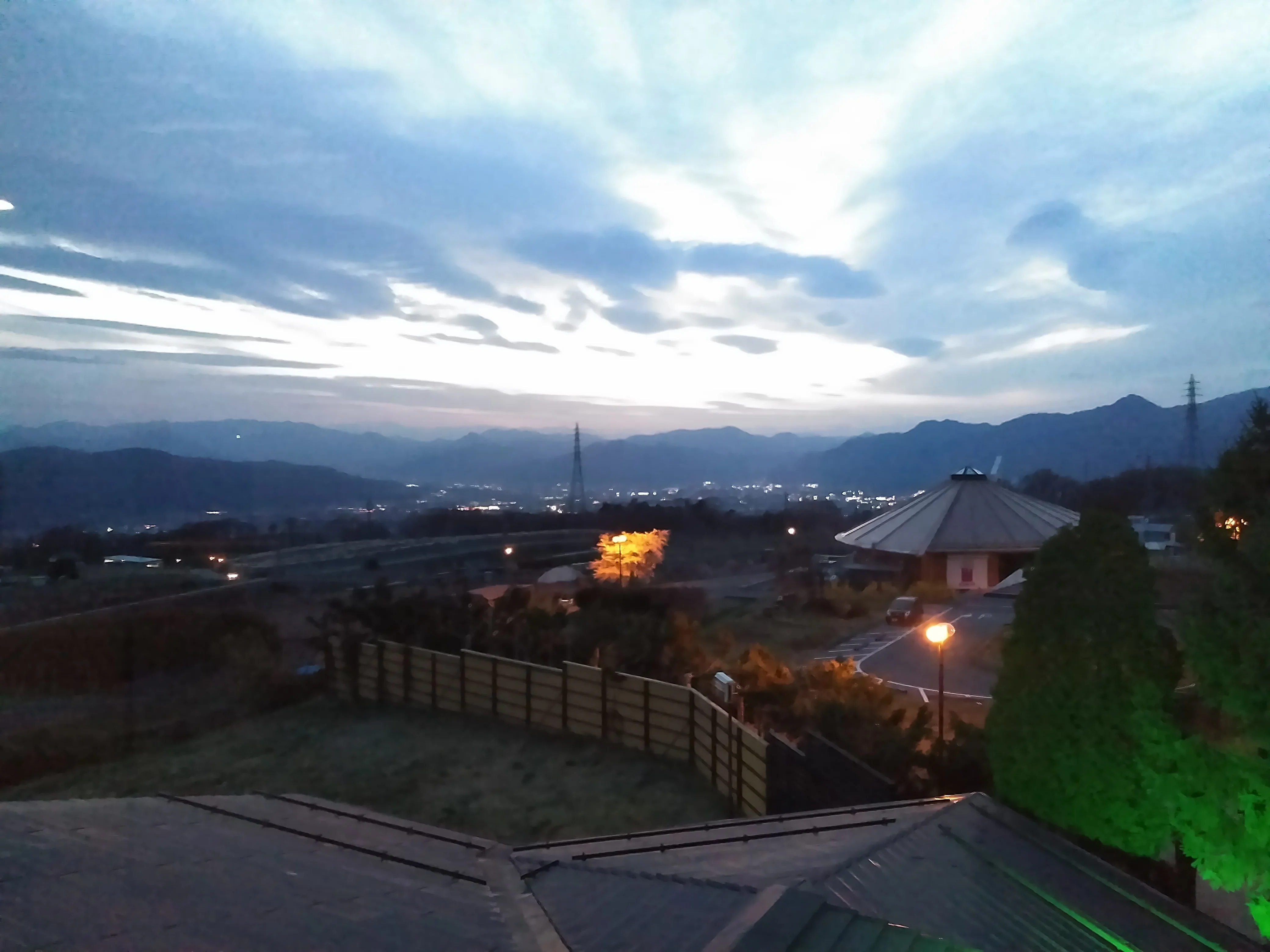 湯楽里館