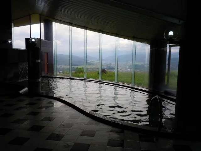 湯楽里館