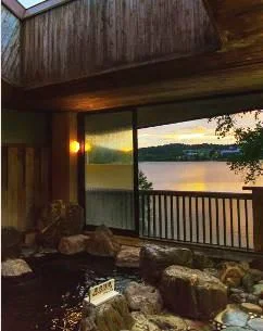 Shirakaba Lake Onsen Suzuran-no-Yu - Nagano