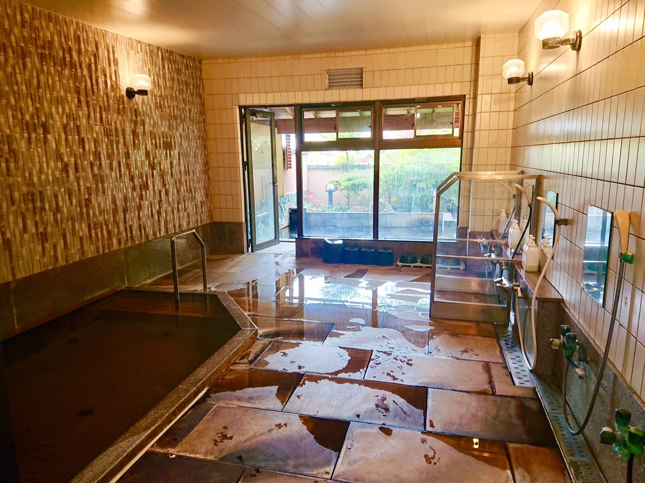 湯村温泉 湯志摩の郷 楽水園