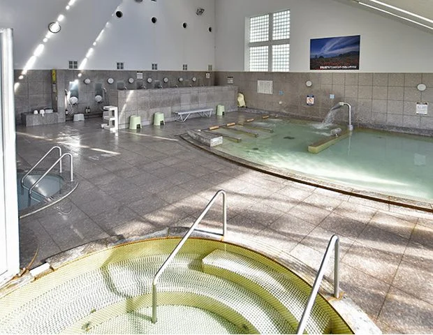 ゆ~ぷるにらさき