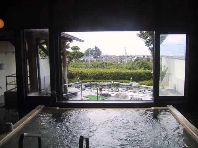 ももの里温泉