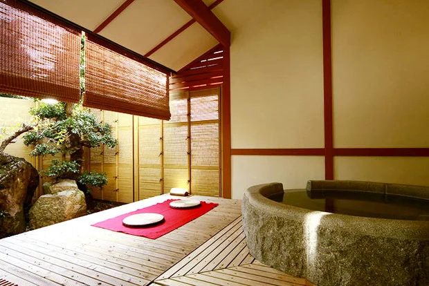 旅館笛吹川(ふえふきがわ)