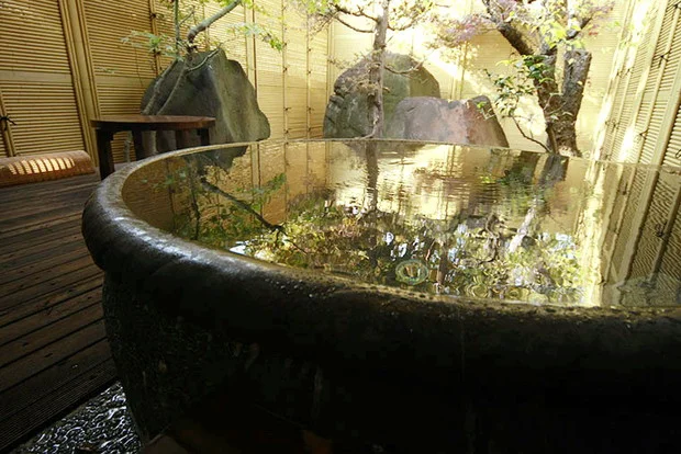 旅館笛吹川(ふえふきがわ)