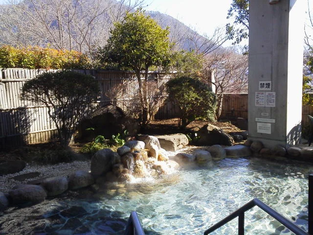 窪平温泉 花かげの湯