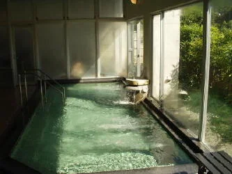 窪平温泉 花かげの湯